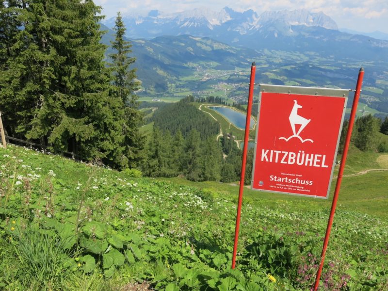 Hiking the Hahnenkamm. Image © PlanetSKI