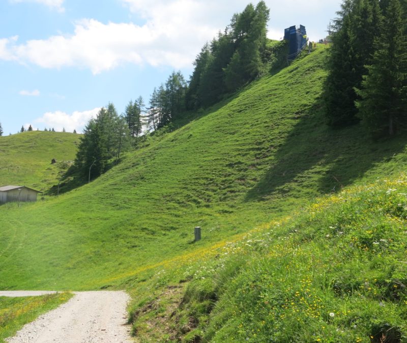 Hiking the Hahnenkamm. Image © PlanetSKI