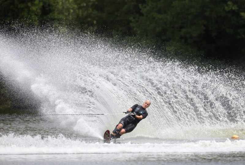 Waterskiing