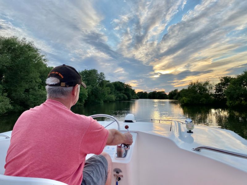 Cruising with Le Boat. Image © PlanetSKI