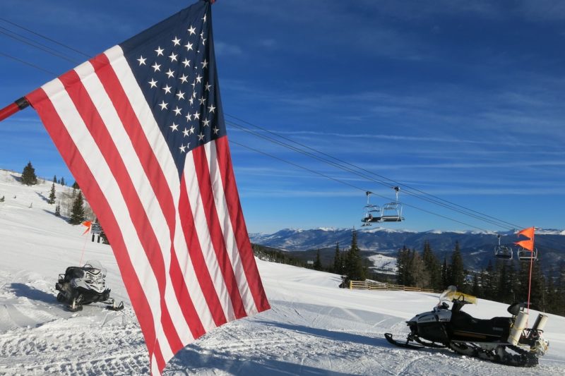Skiing in the USA. Image © PlanetSKI