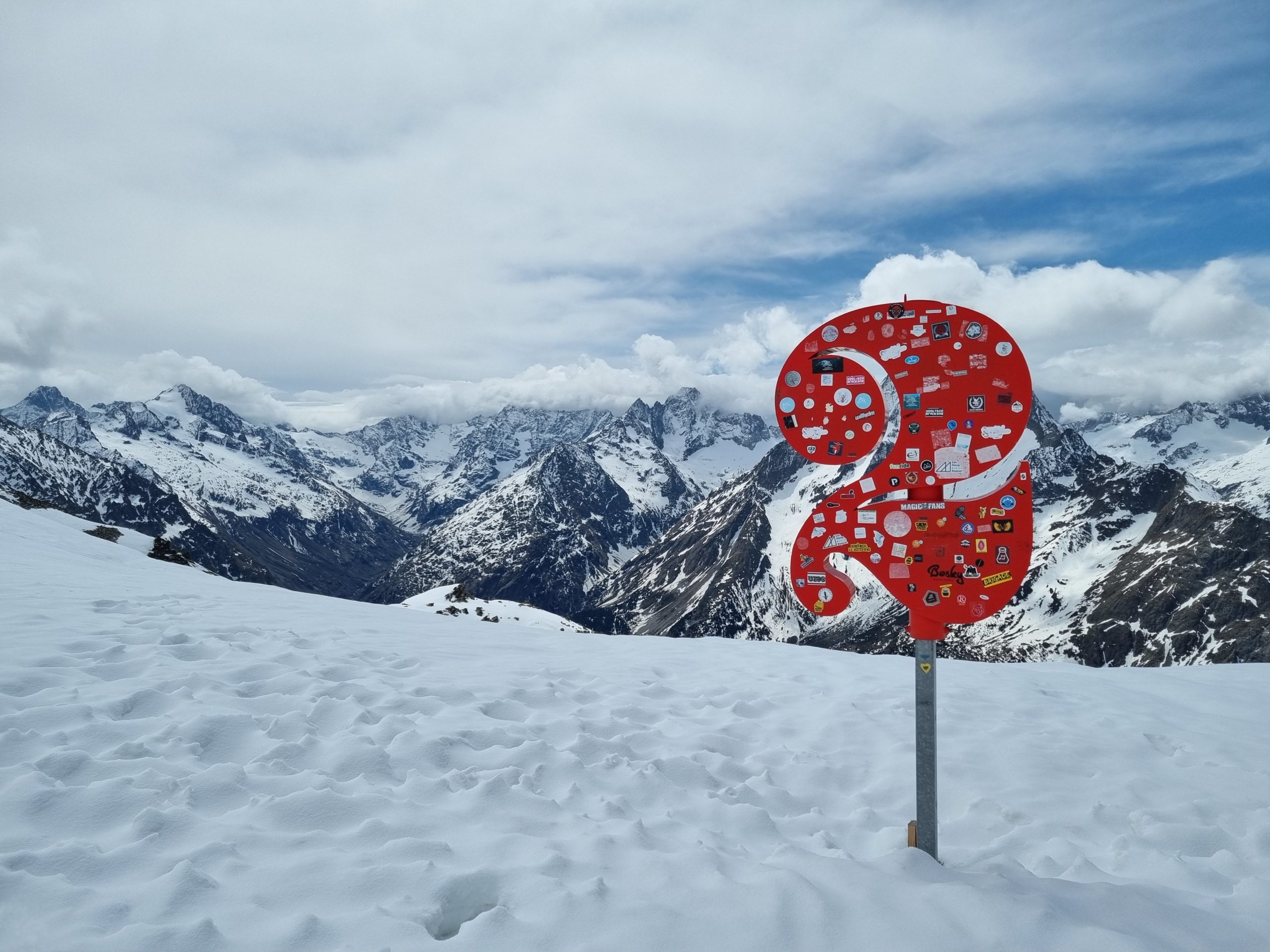 Power Cut Shuts Whole Les2Alpes Lift System