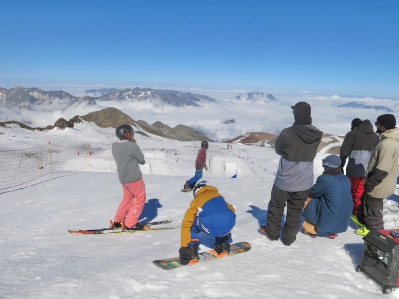 Summer glacier skiing in Les2Alpes. Image © PlanetSKI