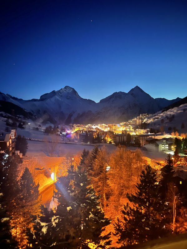 Les2Alpes, France. Image © PlanetSKI