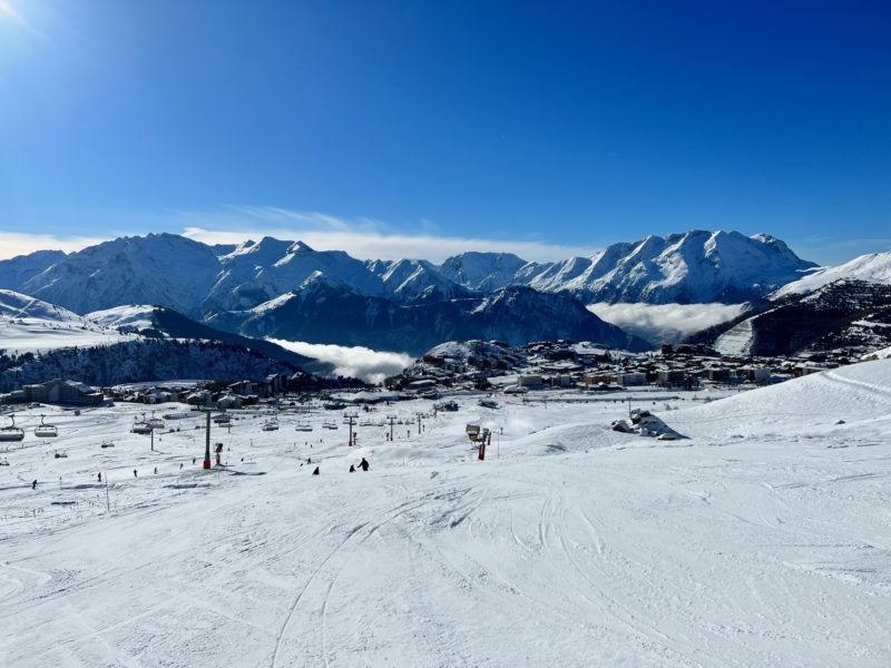 Alpe d'Huez, France. Image © PlanetSKI