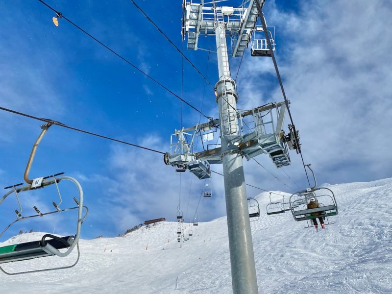 Ski lifts, La Clusaz, France. Image © PlanetSKI