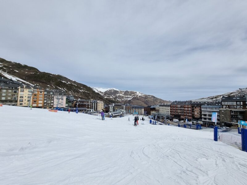 Pas de la Casa, Andorra. Image © PlanetSKI