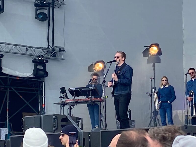 George Ezra opens "Spring Blanc" in Ischgl