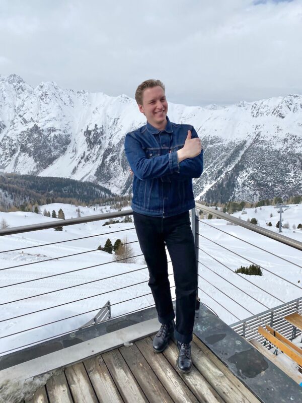 George Ezra opens "Spring Blanc" in Ischgl