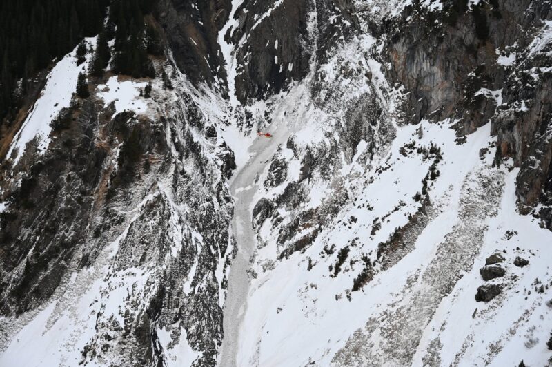 Avalanche accident Image c/o Bern Cantonal Police.