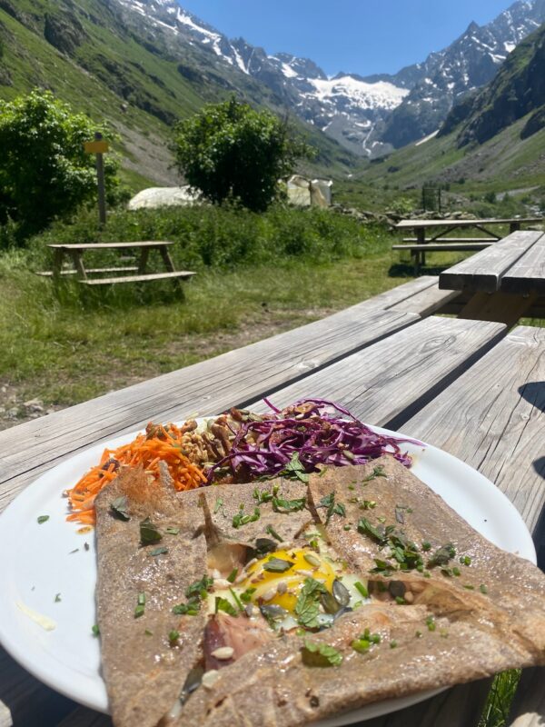 Les2Alpes in the summer. Image © Claire McAteer/PlanetSKI