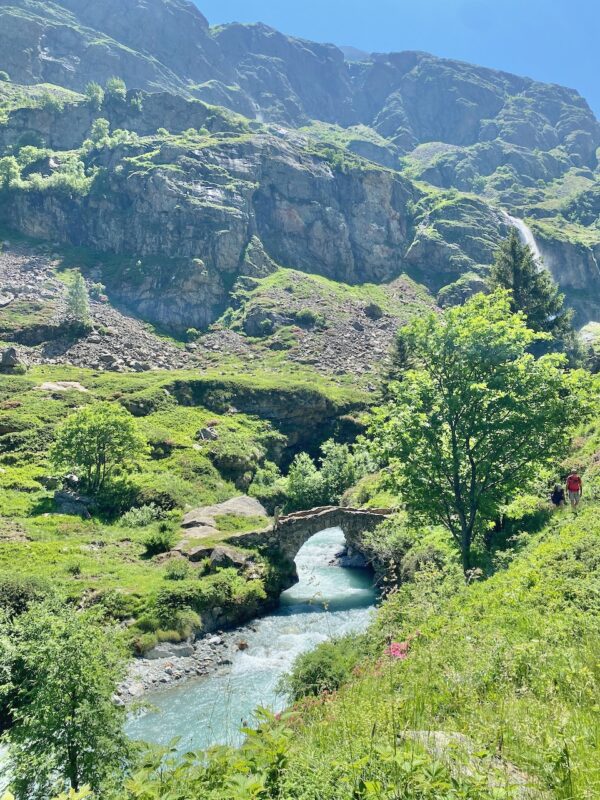 Les2Alpes in the summer. Image © Claire McAteer/PlanetSKI