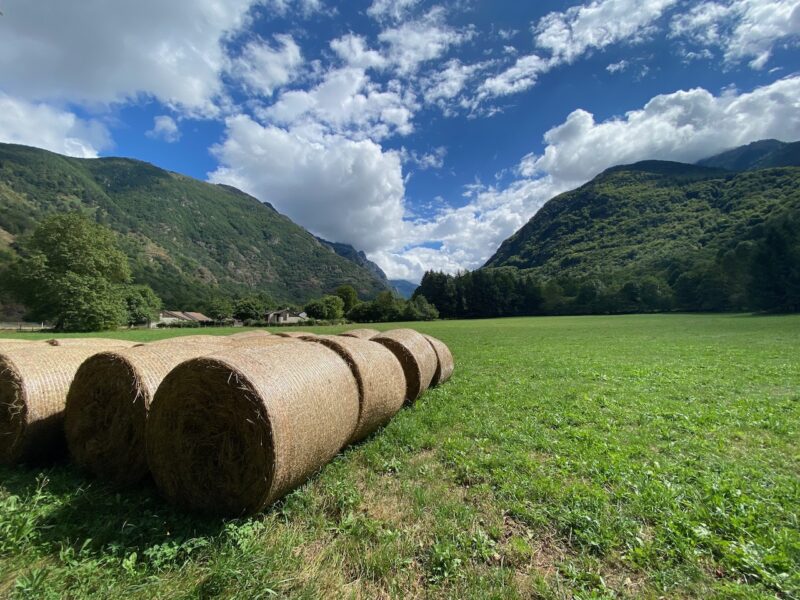 Hiking in the French Pyrenees. Image © PlanetSKI