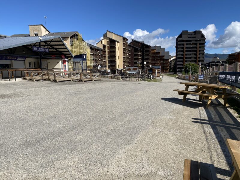 E-biking in the Pyrenees. Image © PlanetSKI