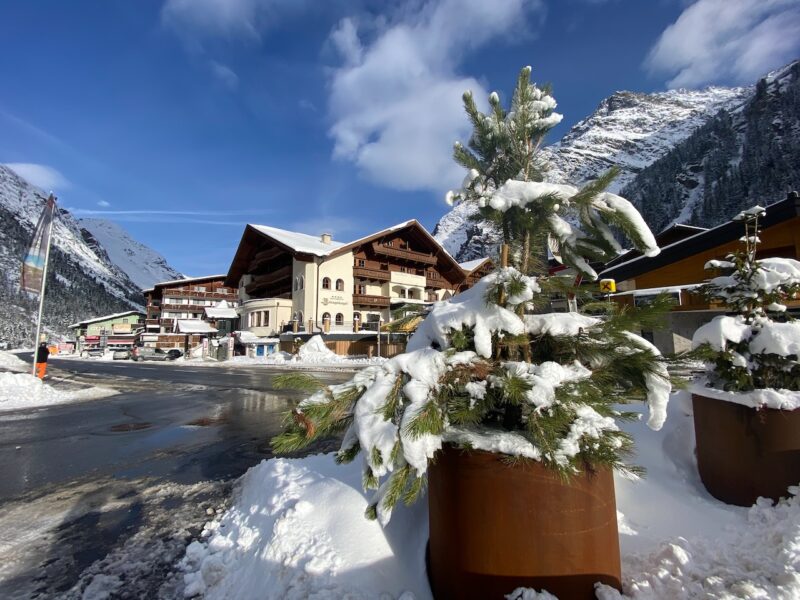 Pitztal, The Tirol, Austria. Image © PlanetSKI