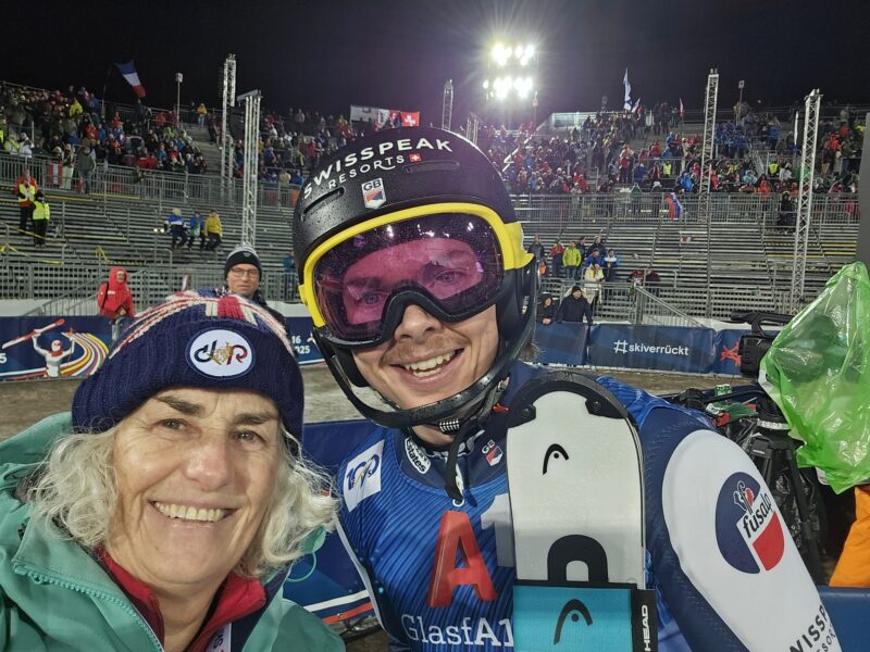 PlanetSKI's Jane Peel with Laurie Taylor at the Schladming night slalom. Image © PlanetSKI