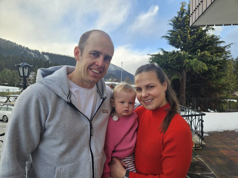 Dave Ryding with wife Mandy and daughter Nina in Schladming Jan 2024. Image © PlanetSKI