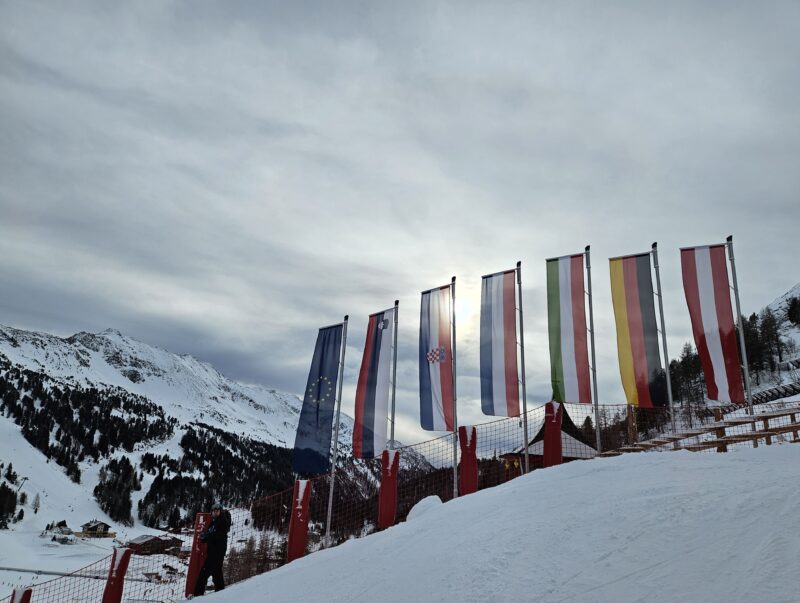 Flags representing the nationalities most represented among skiers in Obertauern plus the EU flag. Image © PlanetSKI