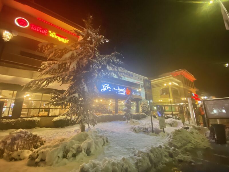 Skiing in Turkey. Image © PlanetSKI