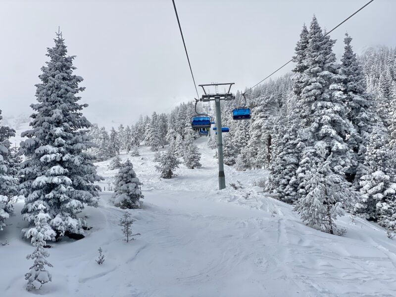 Skiing in Turkey. Image © PlanetSKI