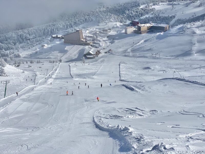 Skiing in Turkey. Image © PlanetSKI