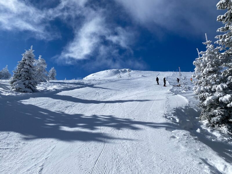 Skiing in Turkey. Image © PlanetSKI