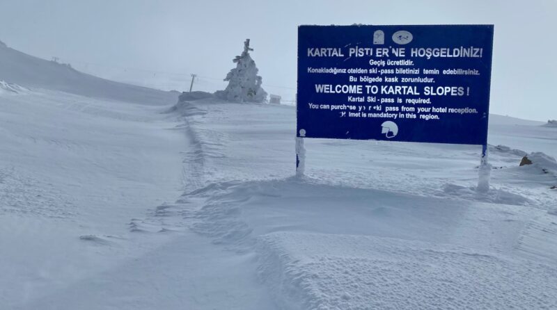 Skiing in Turkey. Image © PlanetSKI