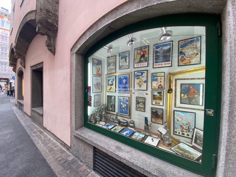 Shopping in Innbruck. Image © PlanetSKI