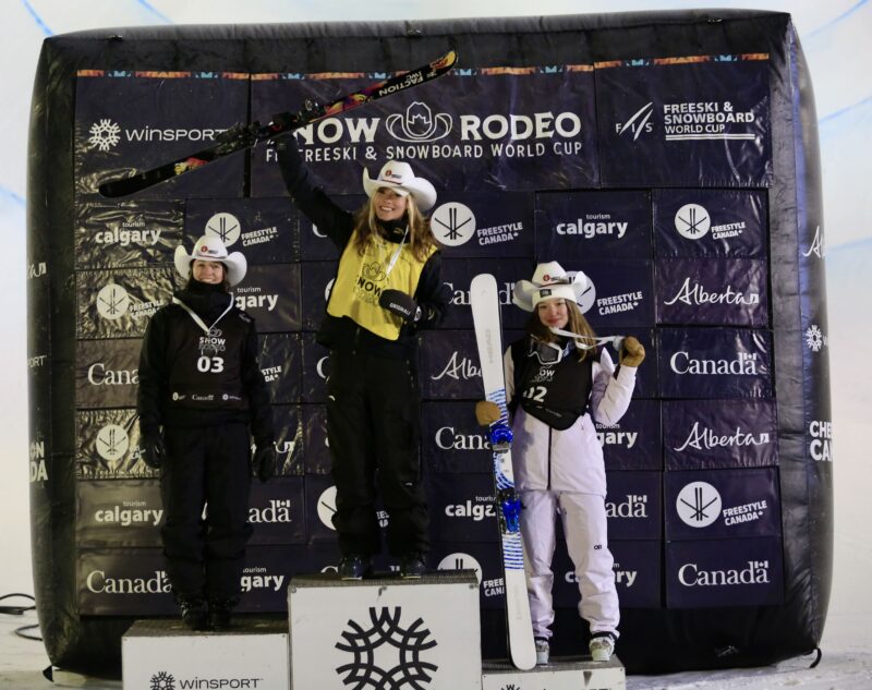 GB's Zoe Atkin (right) wins halfpipe bronze at Calgary World Cup, 15 Feb 2024. Image c/o FIS