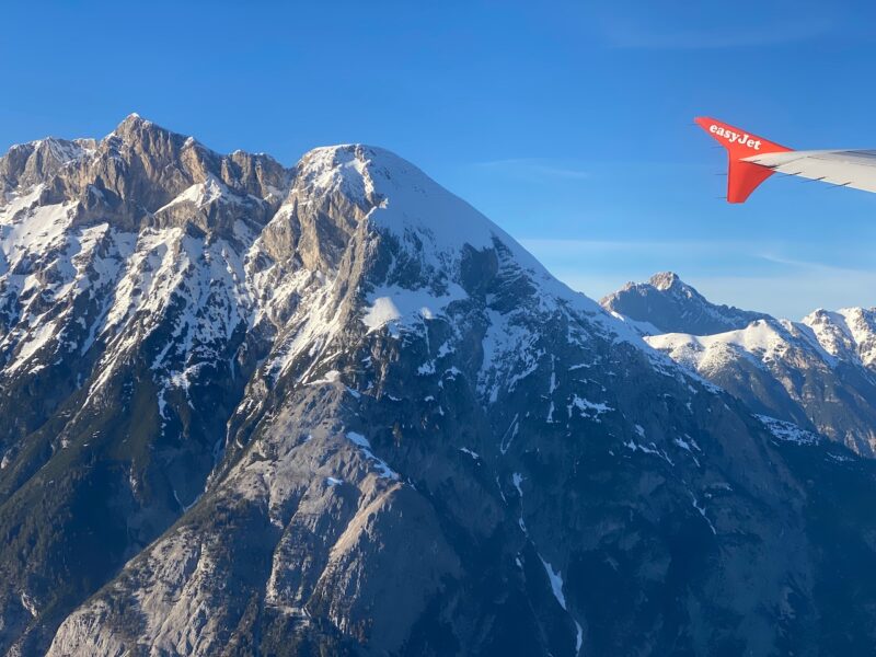 Flying into Innsbruck. Image © PlanetSKI