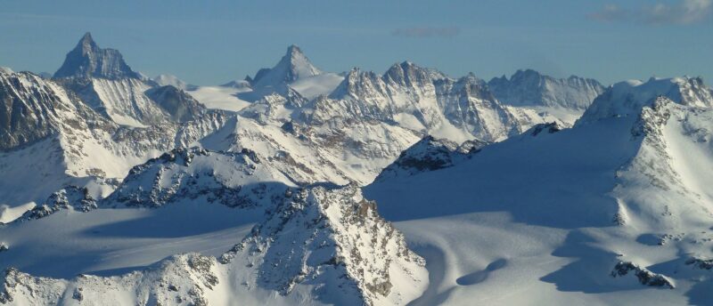 Swiss glaciers. Image © PlanetSKI