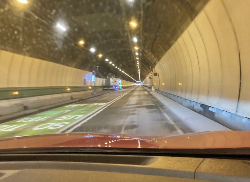 Mont Blanc Tunnel. Image © PlanetSKI