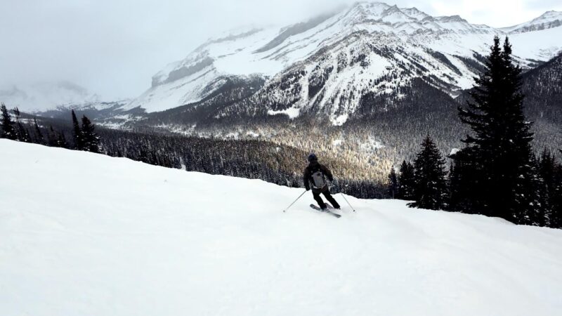 Lake Louise, Image © PlanetSKI