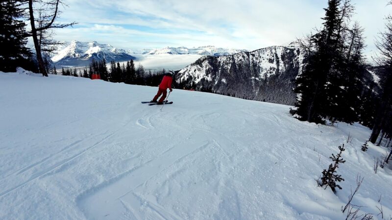 Lake Louise, Image © PlanetSKI