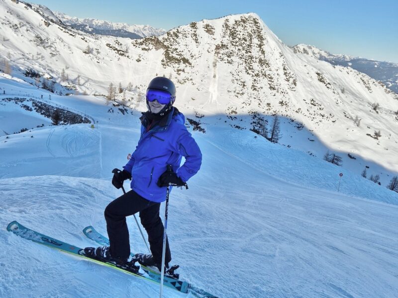 Renting with Intersport, Zauchansee, Austria. Image © PlanetSKI