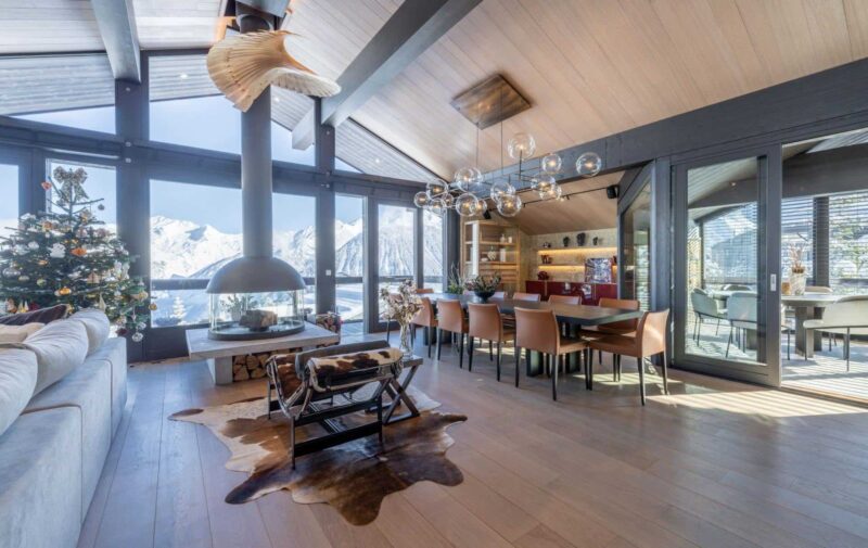 Chalet B. Image c/o The Luxury Chalet Company.