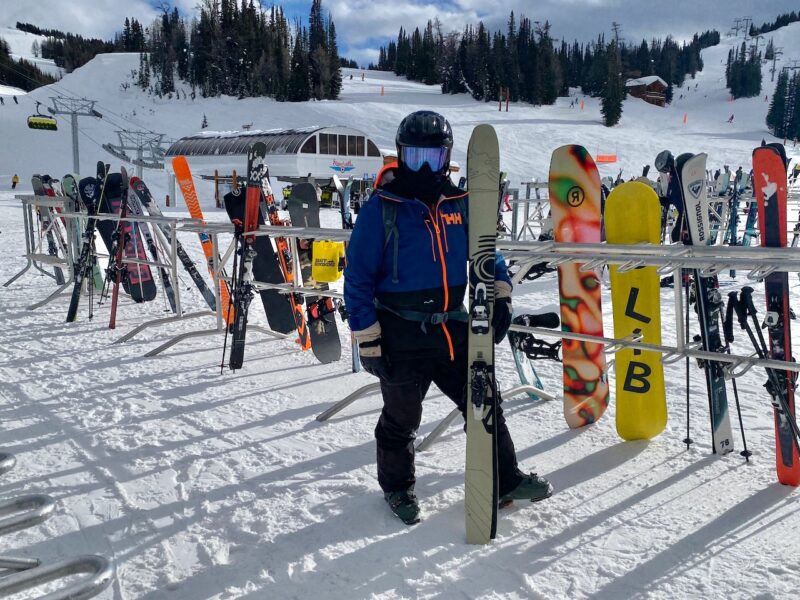 PlanetSKI Gear Reviews from Canada. Image © PlanetSKI