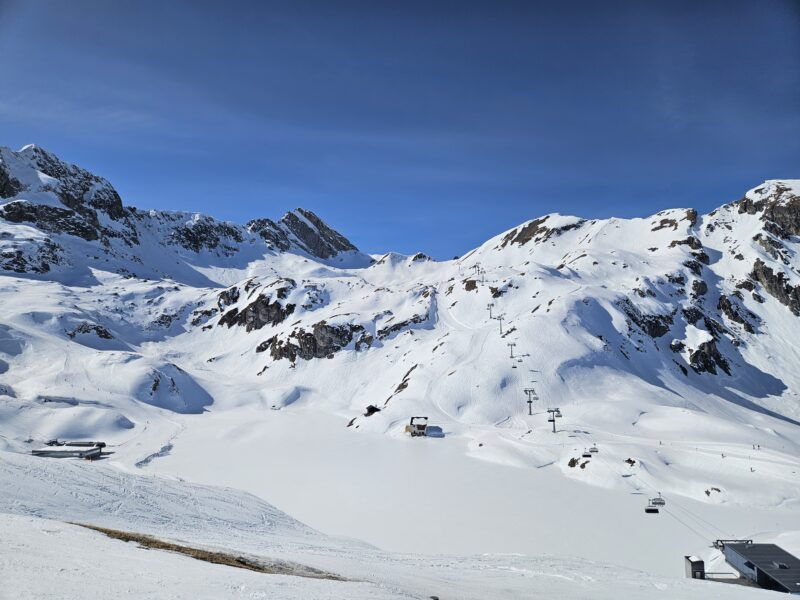 Zürs, Austria. Image © PlanetSKI