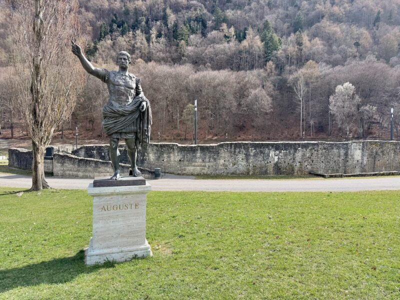 Make a Transfer for Martigny 59 Martigny, Switzerland. Image © PlanetSKI