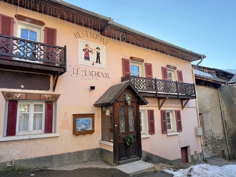 Les Menuires/St Martin de Belleville. France. Image © PlanetSKI