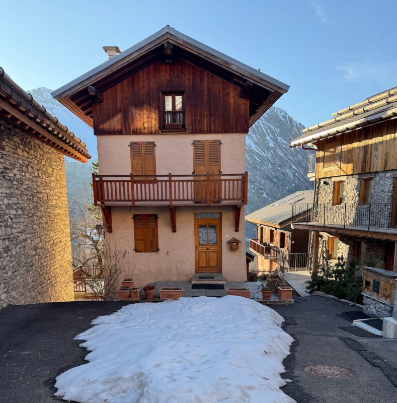 Les Menuires/St Martin de Belleville. France. Image © PlanetSKI