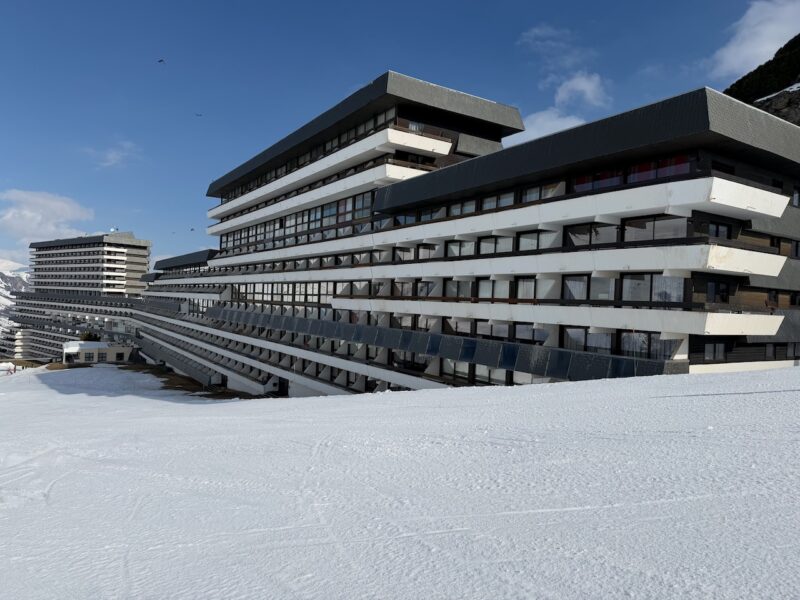 Les Menuires/St Martin de Belleville. France. Image © PlanetSKI