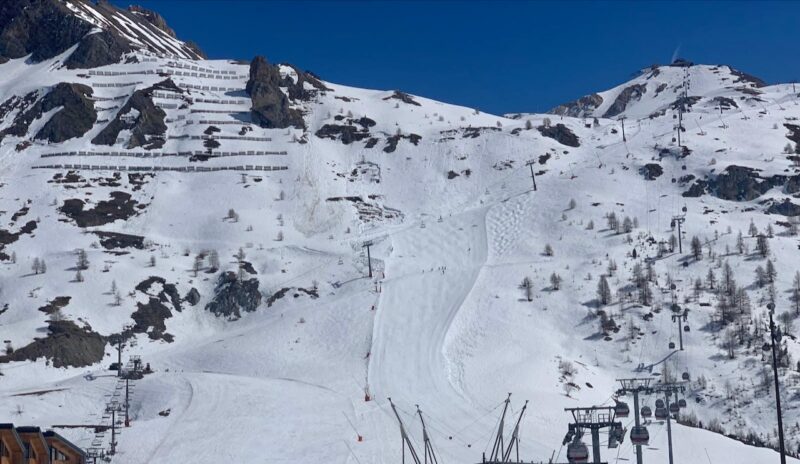 The PlanetSKI Snow Report