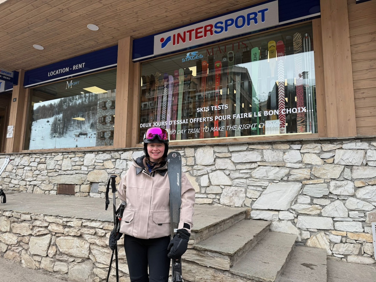 Hiring Skis with Intersport Hiring Skis with Intersport