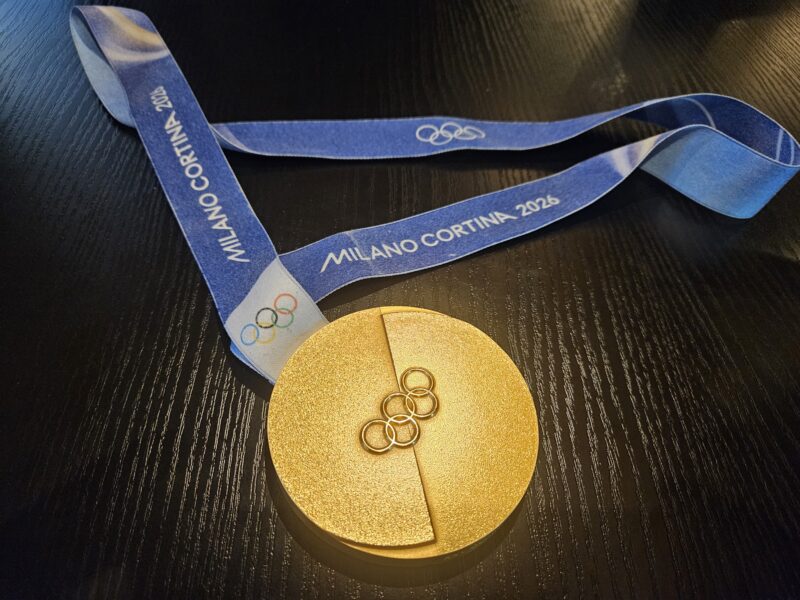 Milan-Cortina 2026 Winter Olympics gold medal. Image © PlanetSKI