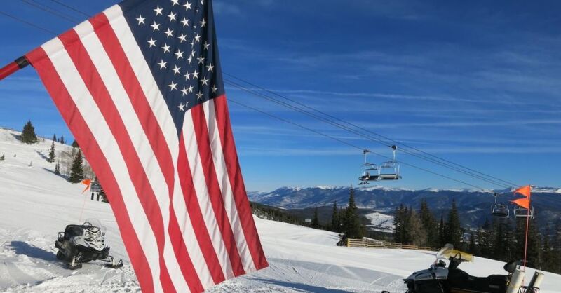 Image for the Tweet beginning: Ten Skiers Missing After Avalanche